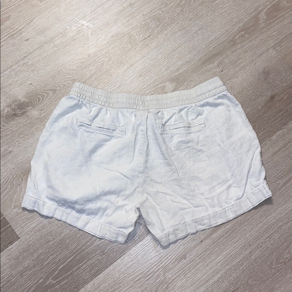Old Navy Cream Linen Shorts - Picture 4 of 6